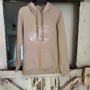 Bass Pro Shops Beige Pullover - Men’s small